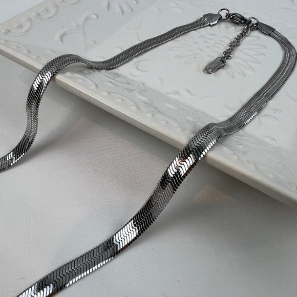 Stainless Steel Herringbone Chain – 5.25mm - Picture 4 of 9